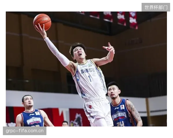 年轻前锋扛起进攻大旗，劳尔·加西亚的爆发确保了球队的平稳过渡。